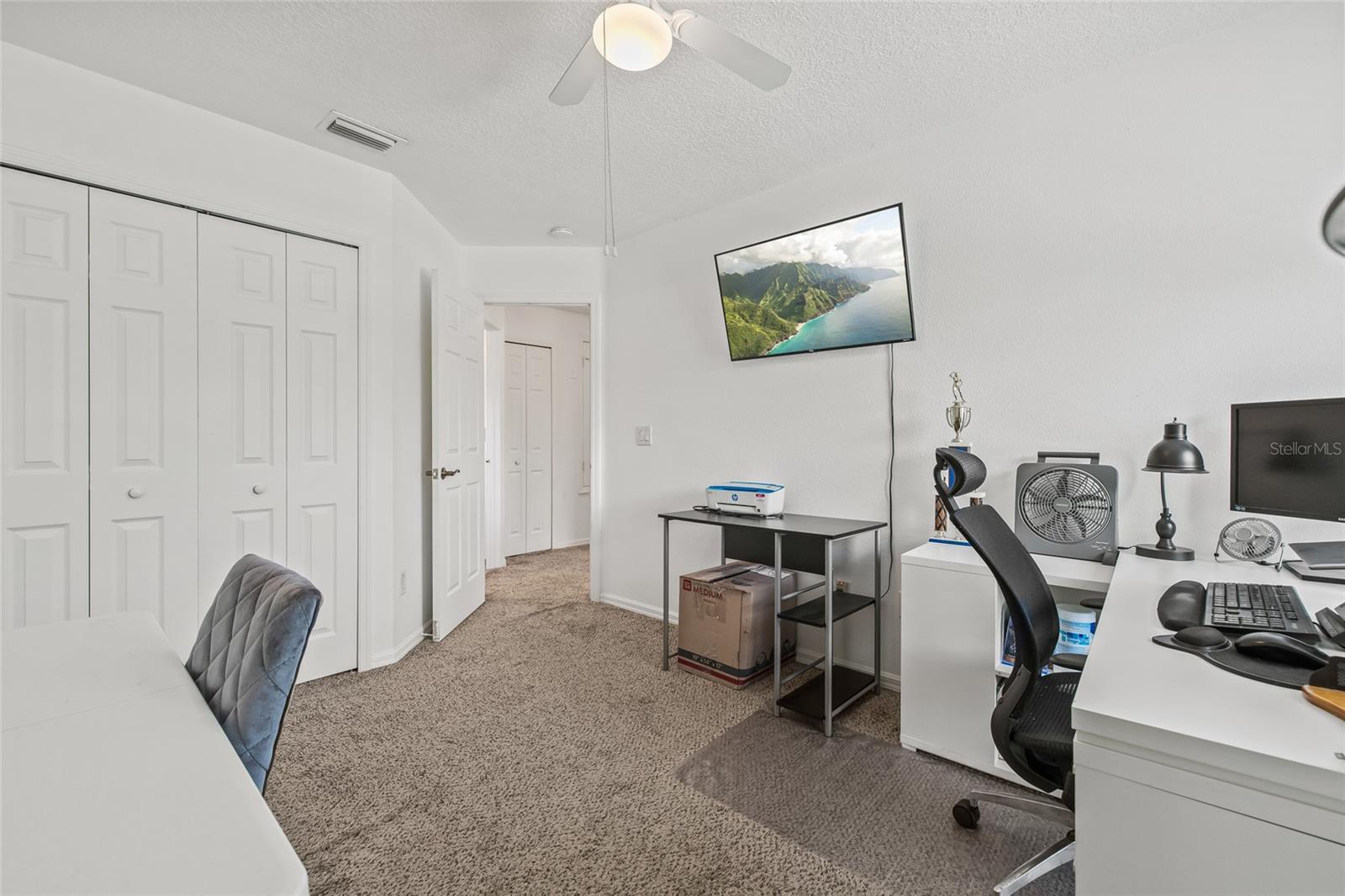 Image 42 of 49 For 14916 Berkford Ave