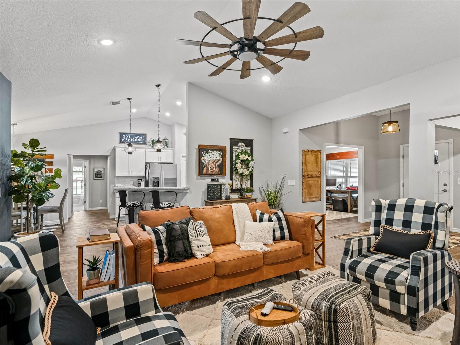 Image 15 of 60 For 5759 Cr 575  