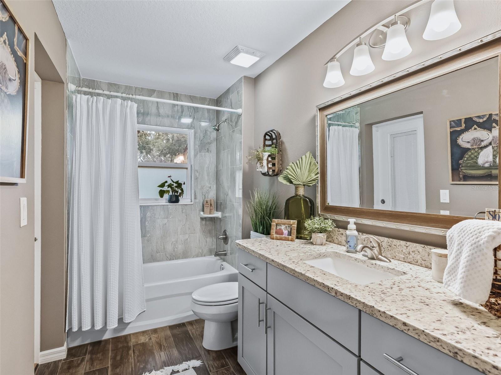 Image 31 of 60 For 5759 Cr 575  