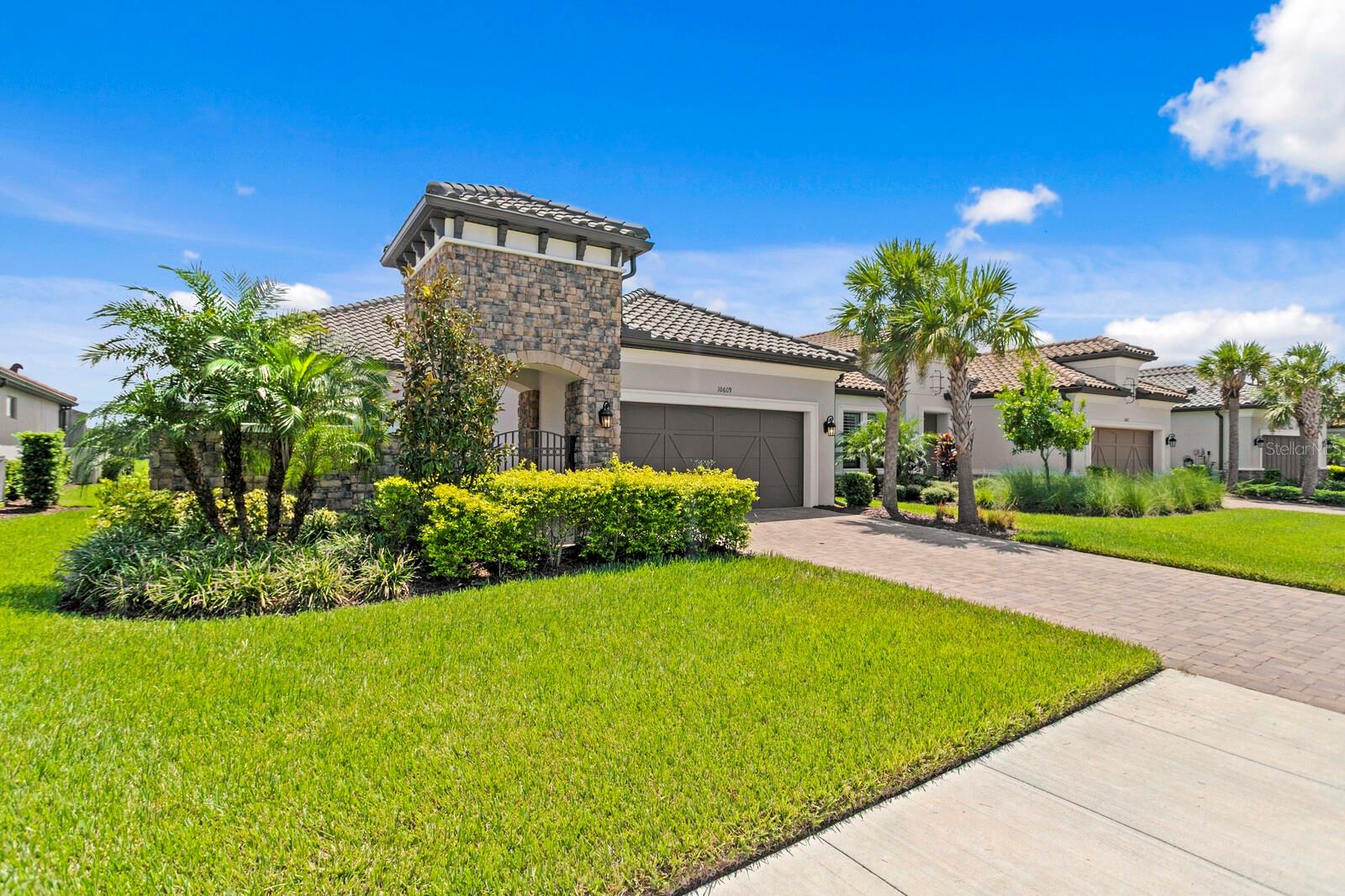 Image 4 of 63 For 10609 Calluna Drive