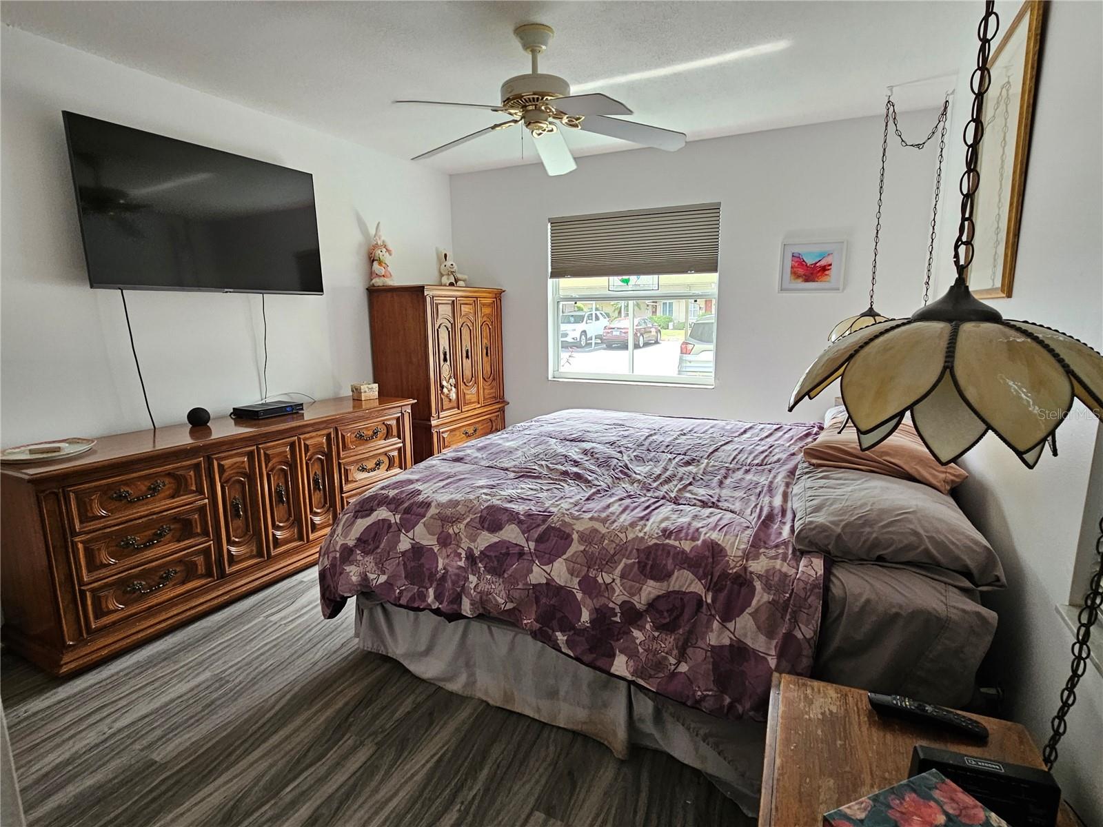Image 18 of 61 For 1907 Canterbury Lane 4