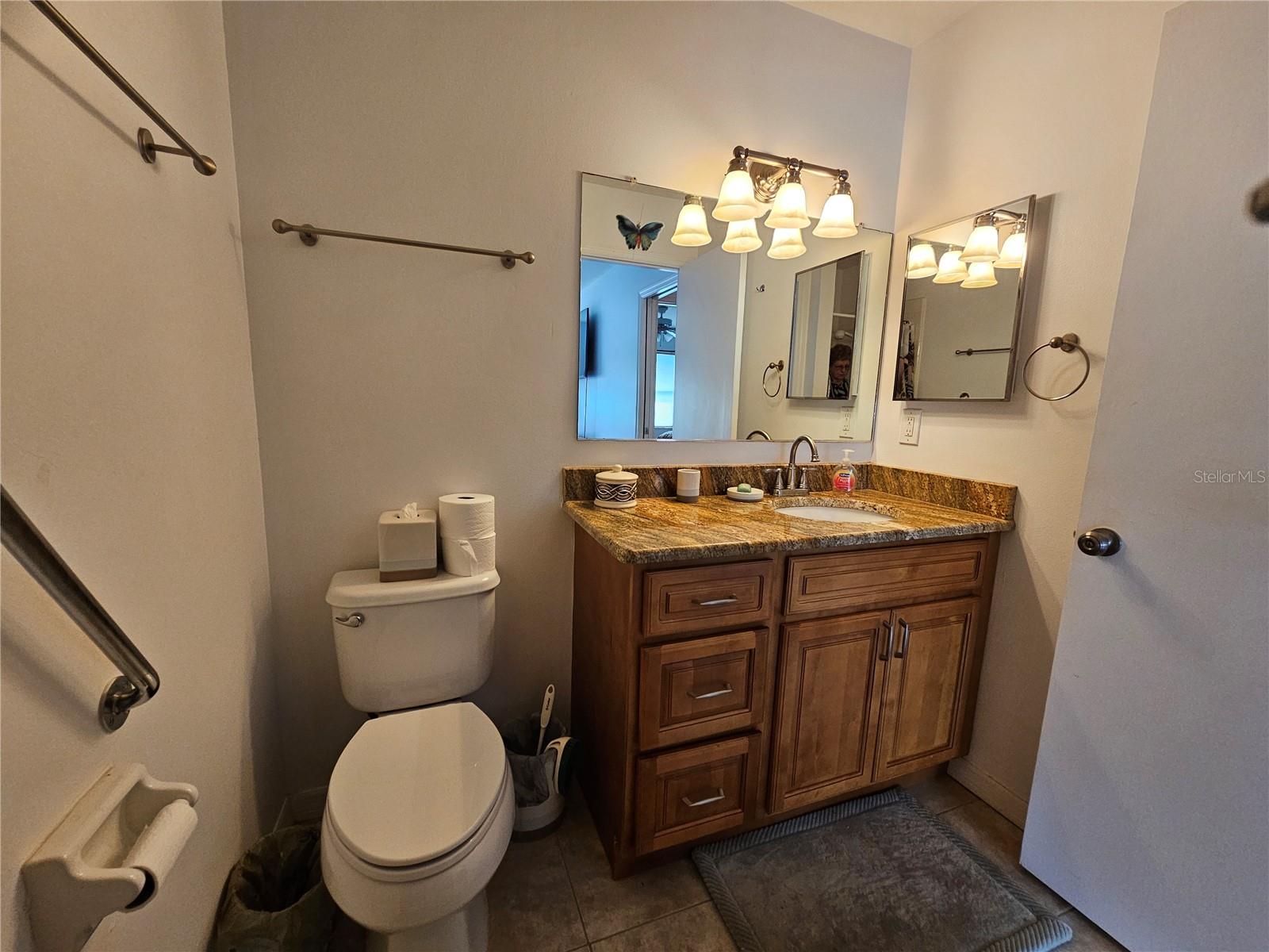 Image 22 of 61 For 1907 Canterbury Lane 4