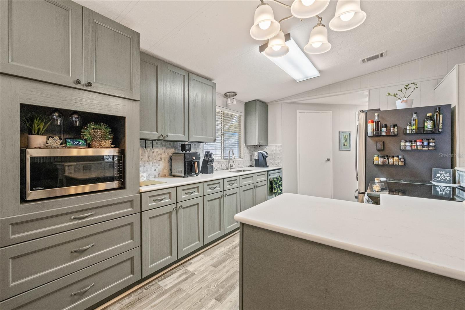 Image 10 of 34 For 1576 Longbow Drive