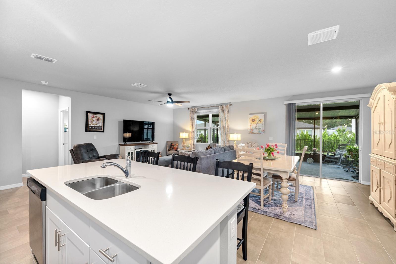 Image 14 of 31 For 3413 Bonsilva Street