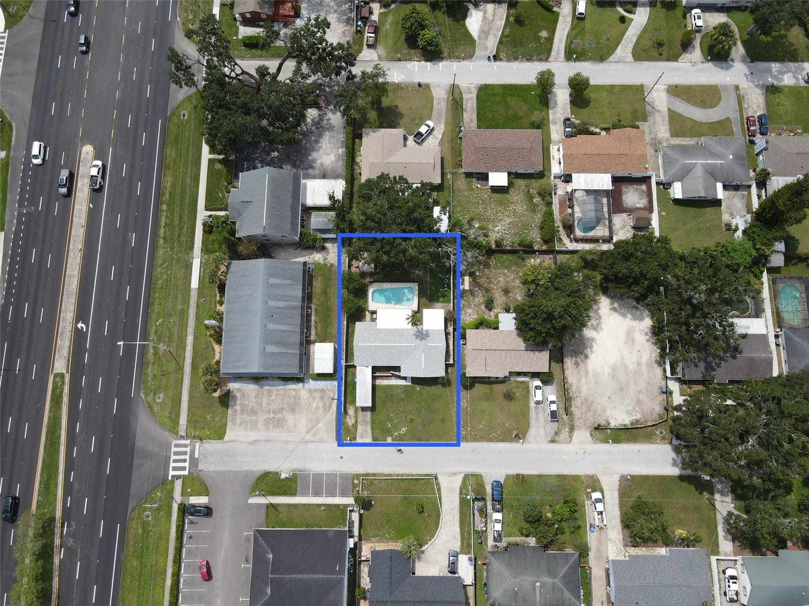 Image 3 of 44 For 11706 Oban Avenue
