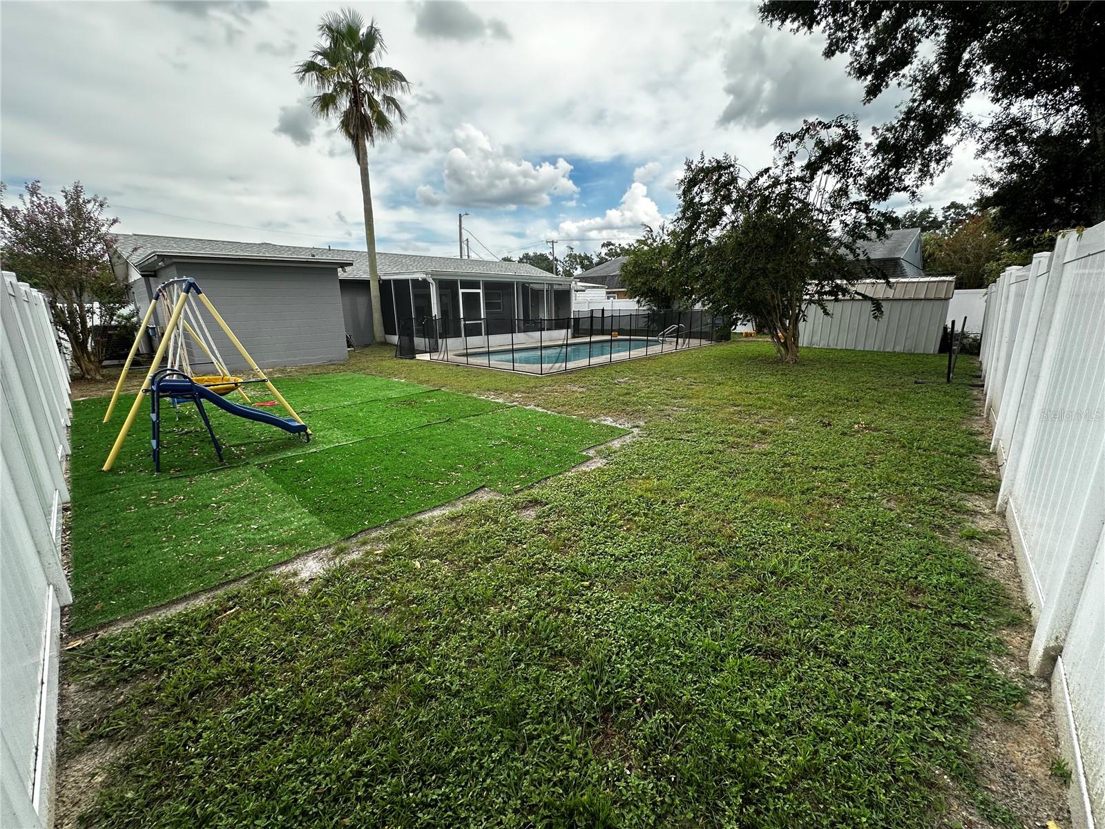Image 40 of 44 For 11706 Oban Avenue