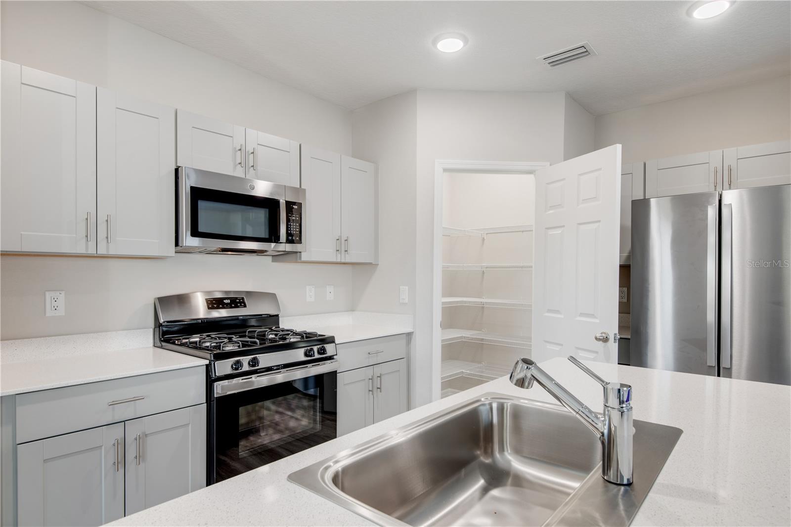Image 5 of 28 For 13300 Wildgrass Trail