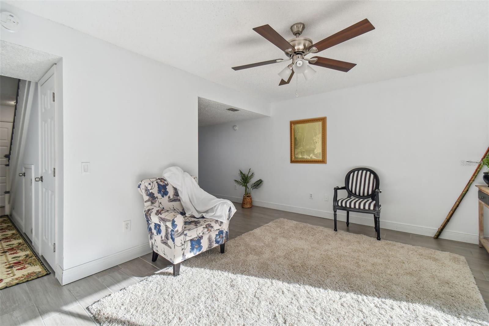 Image 11 of 26 For 4427 Dylan Loop 190