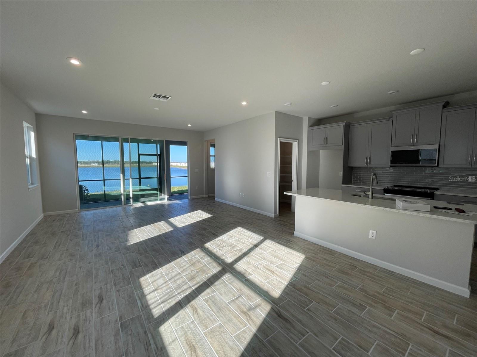 Image 3 of 20 For 2423 Arbor Wind Drive