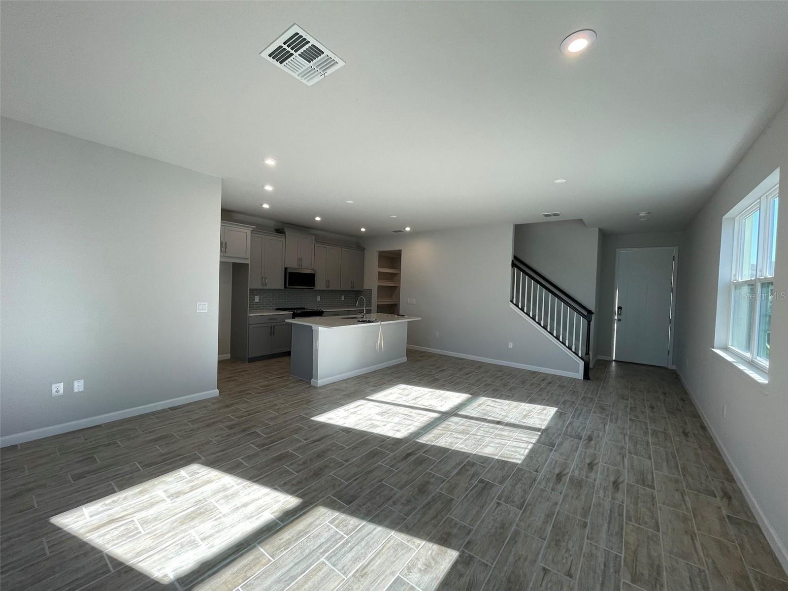 Image 4 of 20 For 2423 Arbor Wind Drive