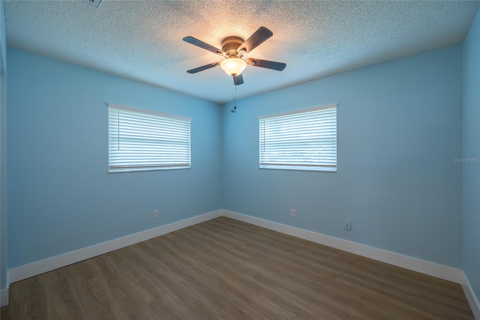 Image 11 of 23 For 119 Stafford Drive