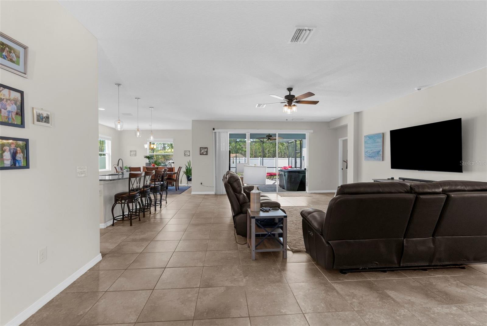 Image 4 of 47 For 13575 Blythewood Drive