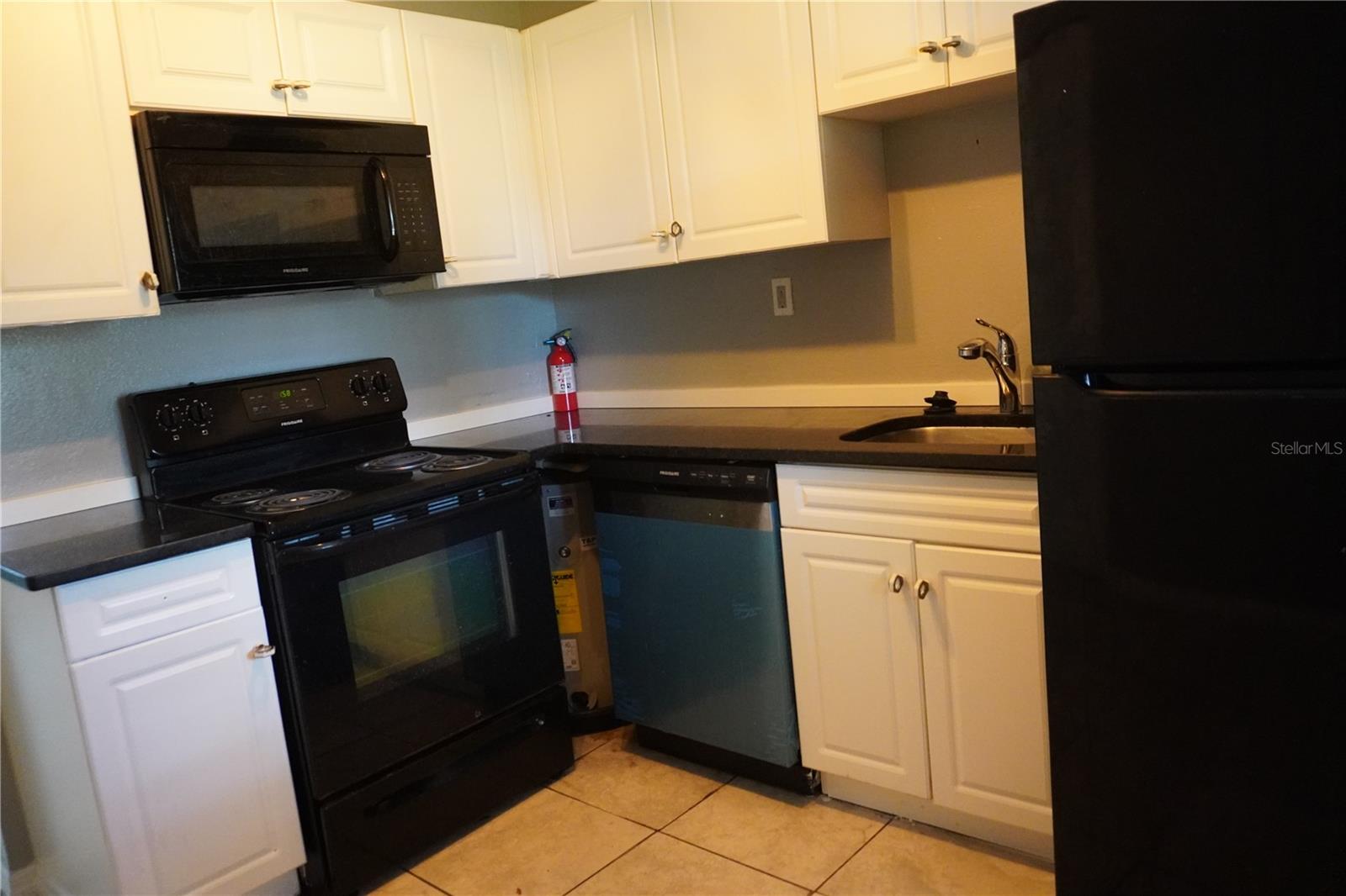 Image 7 of 20 For 12401 Oak Cedar Place 201
