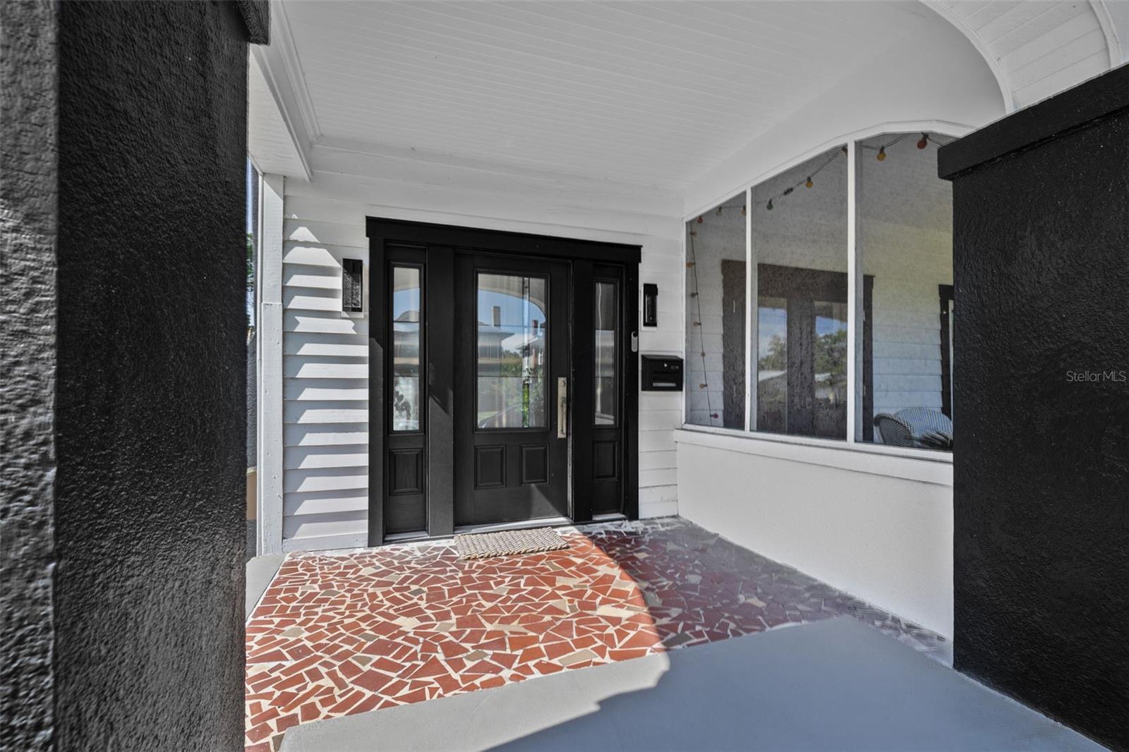 Image 2 of 23 For 2925 2nd Avenue N