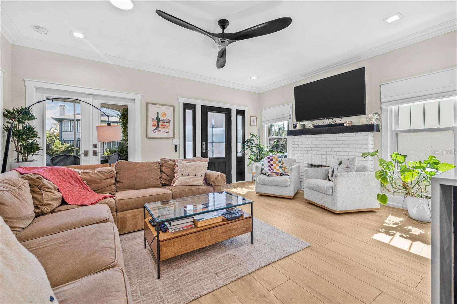 Image 5 of 23 For 2925 2nd Avenue N