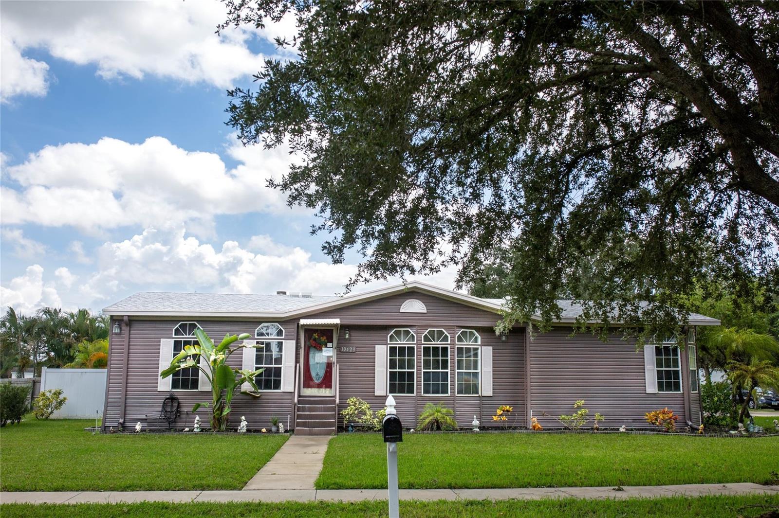 Details for 10423 Goshawk Drive, RIVERVIEW, FL 33578