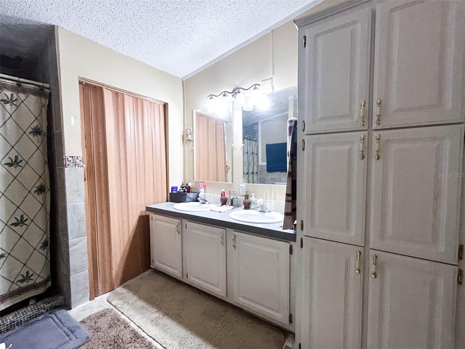 Image 12 of 19 For 10423 Goshawk Drive