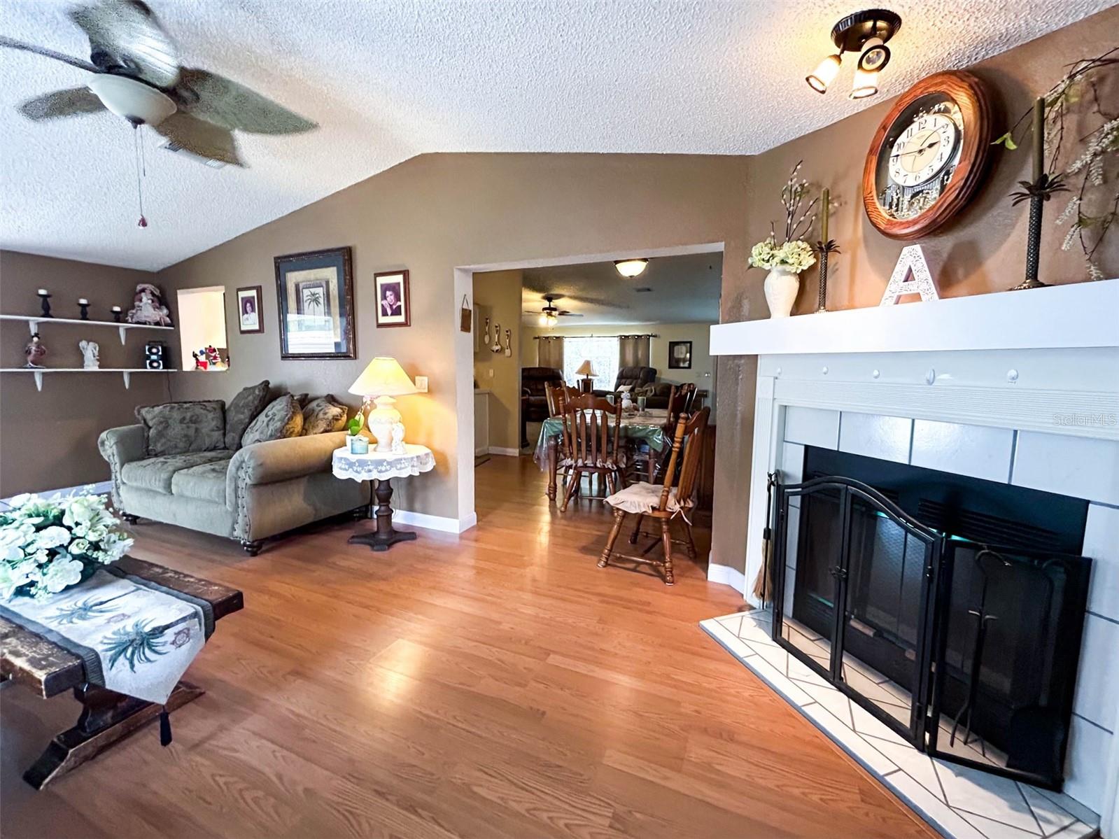 Image 4 of 19 For 10423 Goshawk Drive
