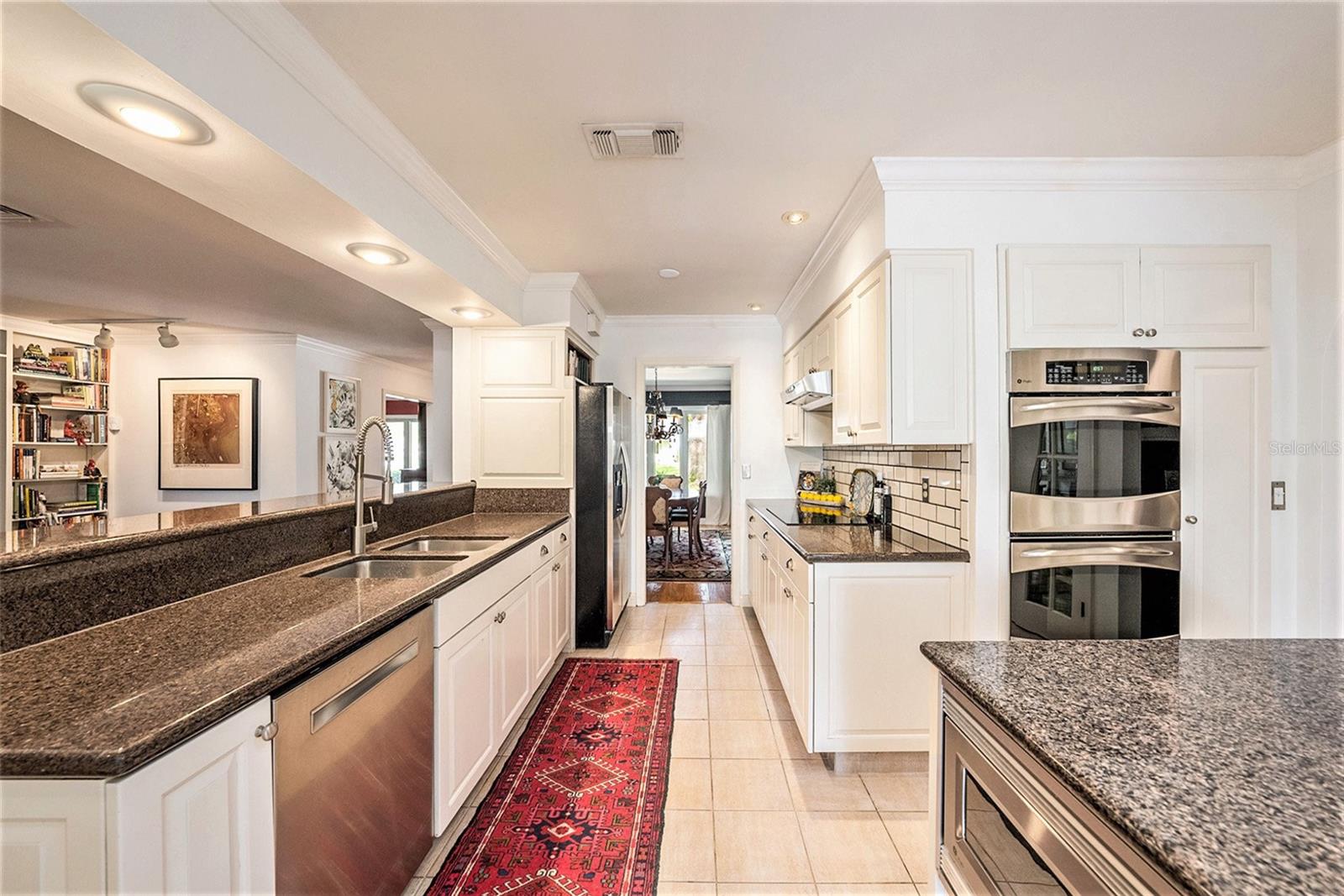 Image 15 of 45 For 10415 Butia Place
