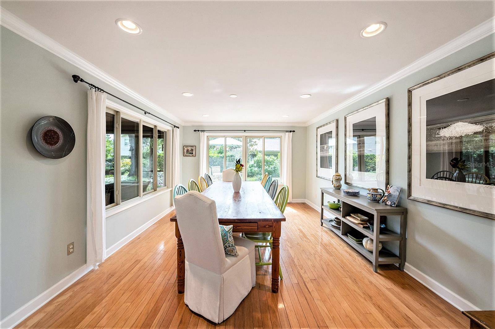 Image 21 of 45 For 10415 Butia Place