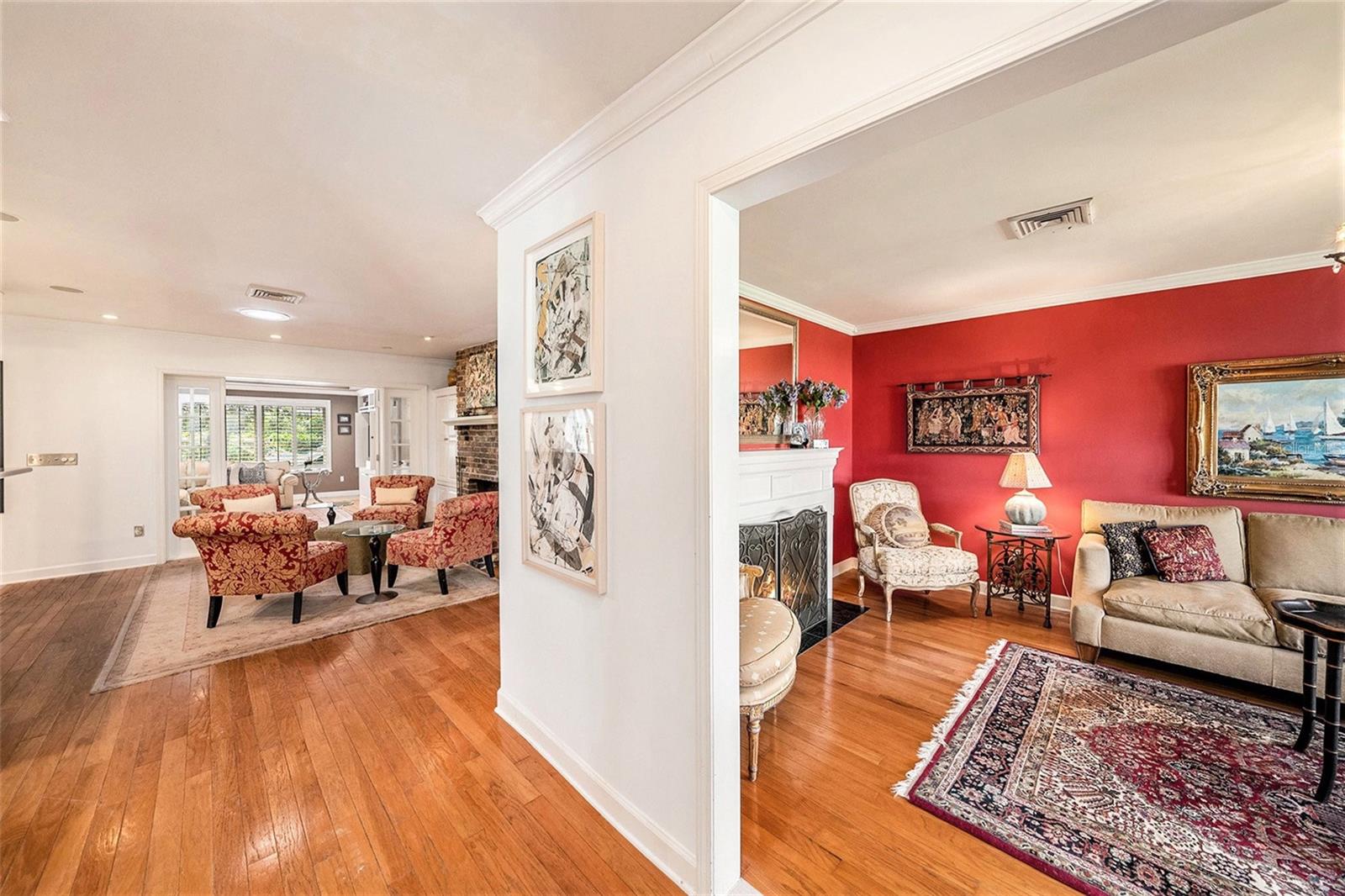 Image 4 of 45 For 10415 Butia Place