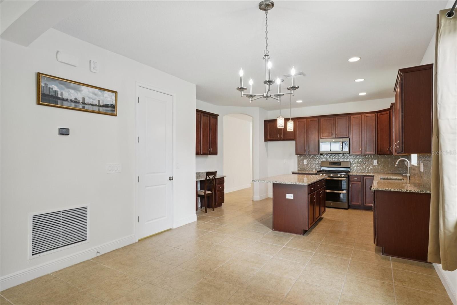 Image 15 of 35 For 1214 Florablu Drive