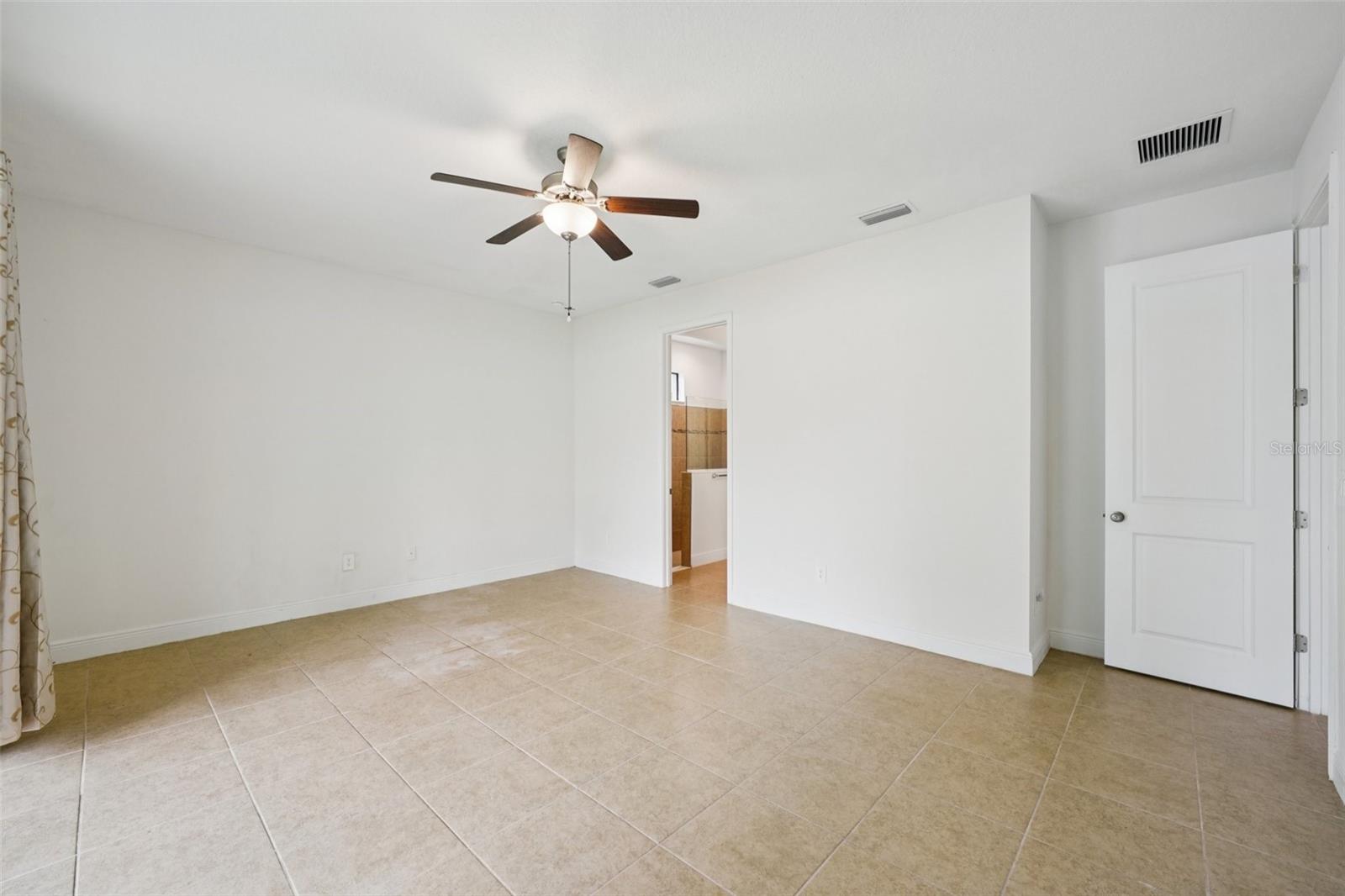Image 18 of 35 For 1214 Florablu Drive