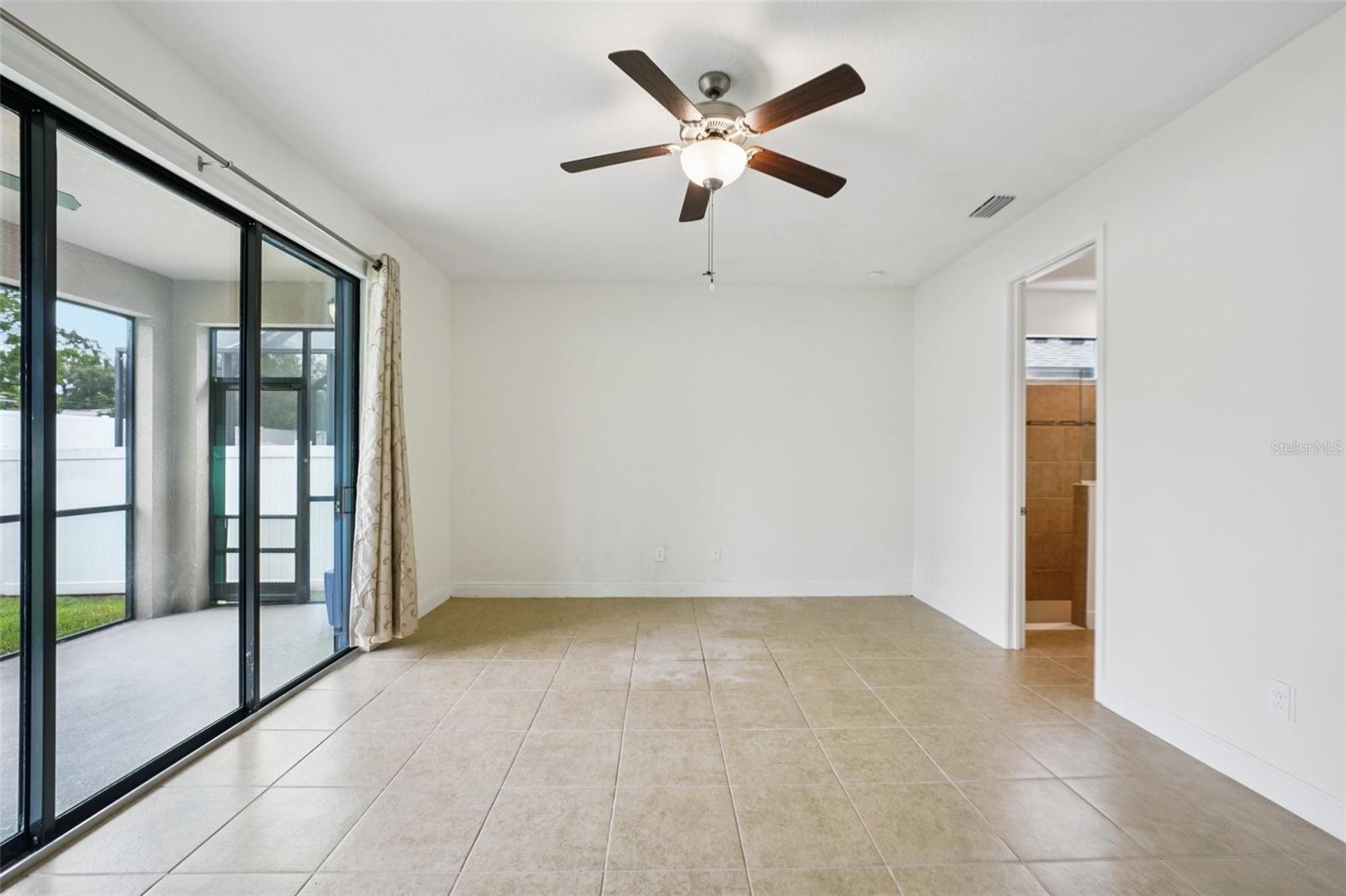 Image 19 of 35 For 1214 Florablu Drive