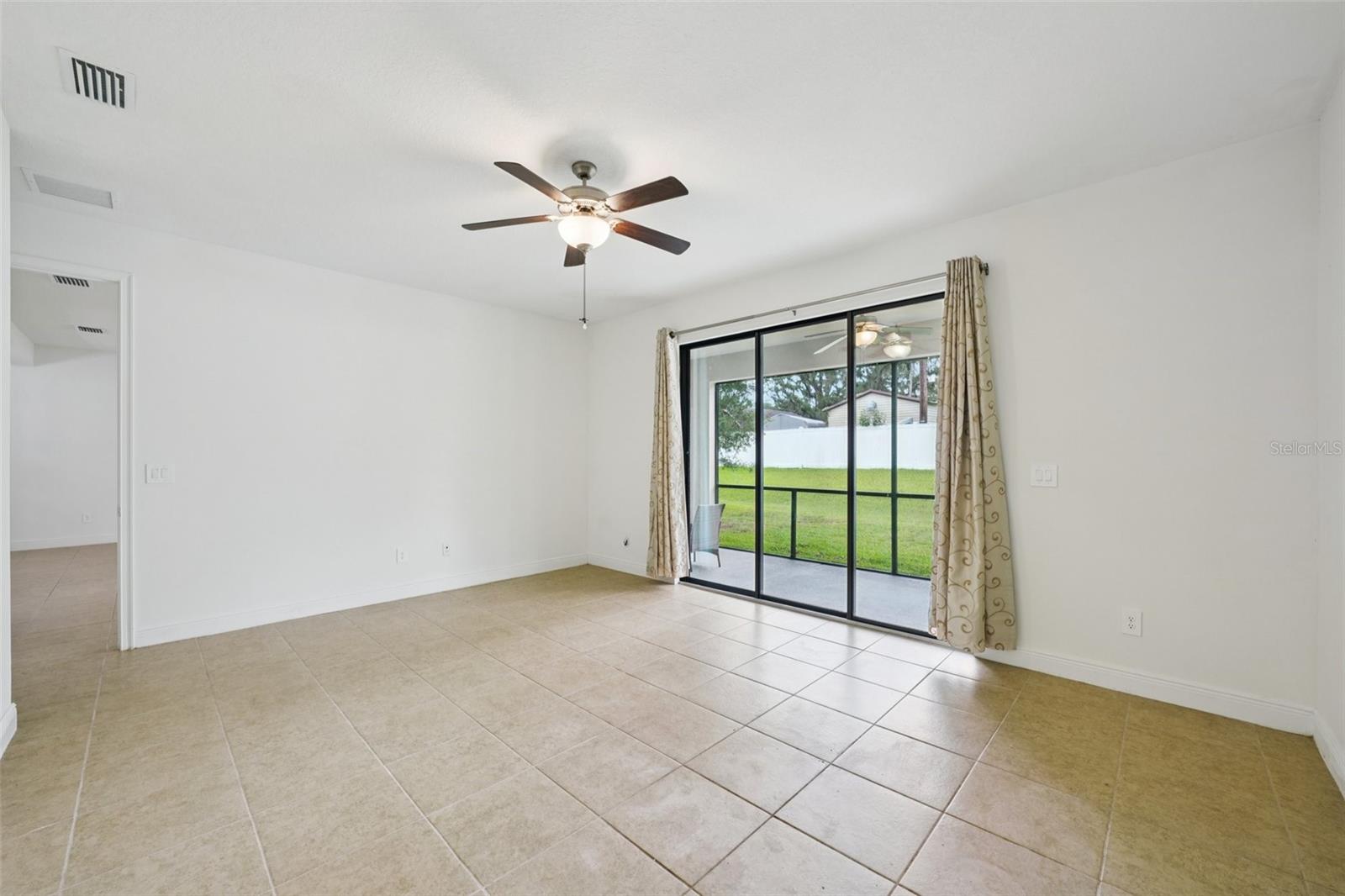 Image 20 of 35 For 1214 Florablu Drive