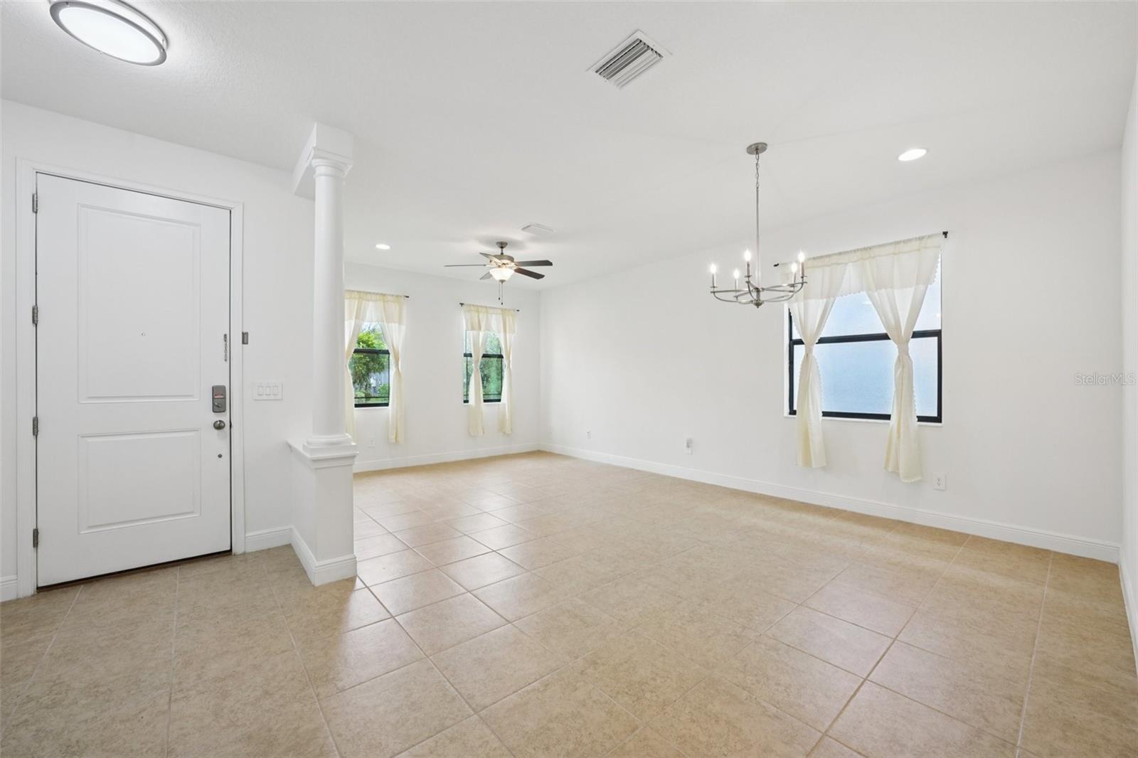 Image 3 of 35 For 1214 Florablu Drive