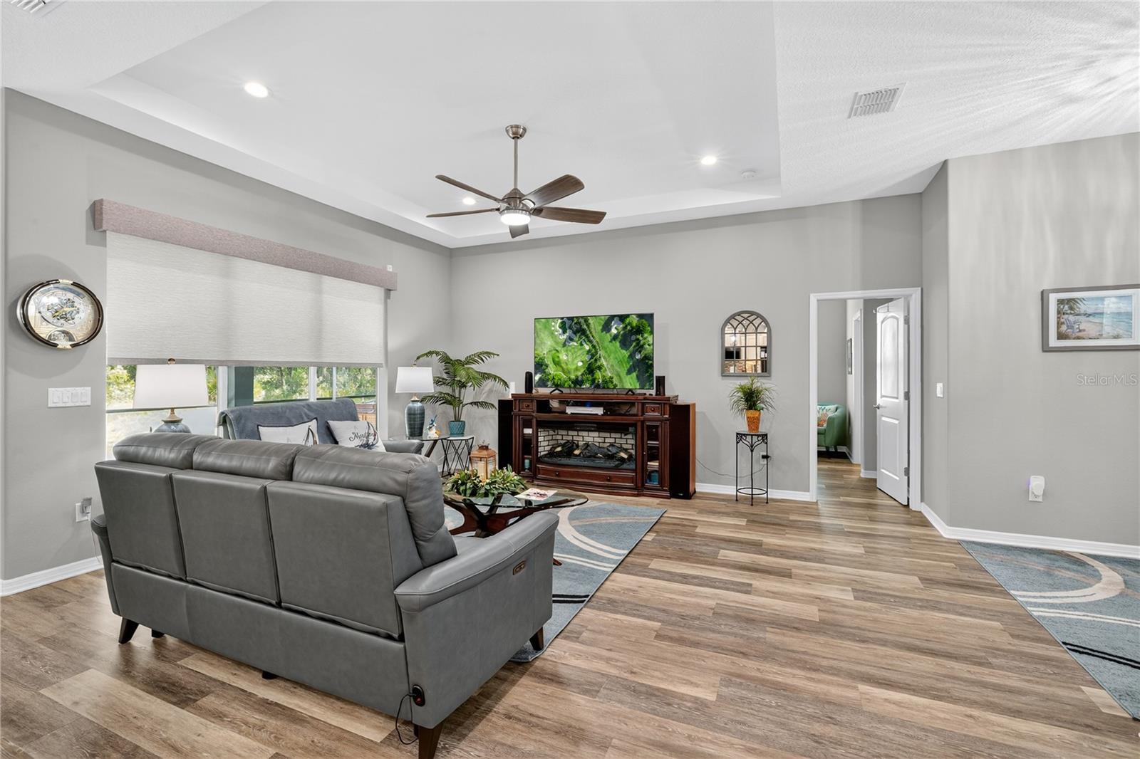 Image 14 of 37 For 17 Plumbago Court