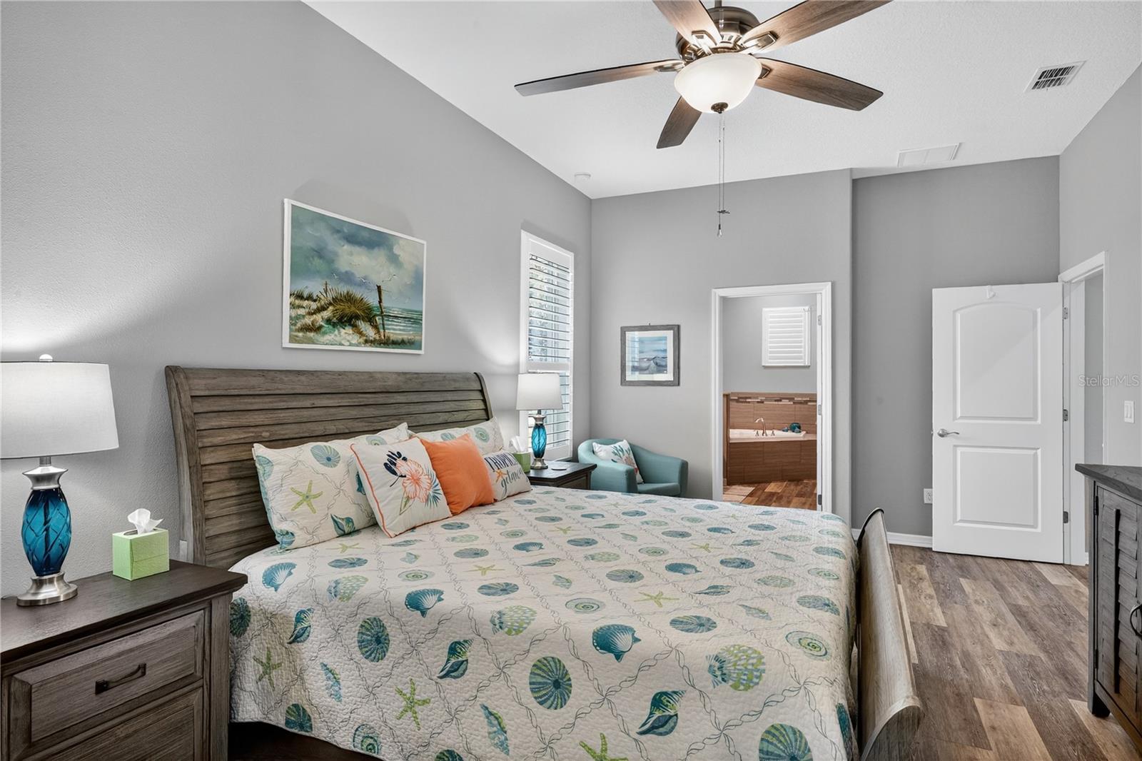 Image 18 of 37 For 17 Plumbago Court