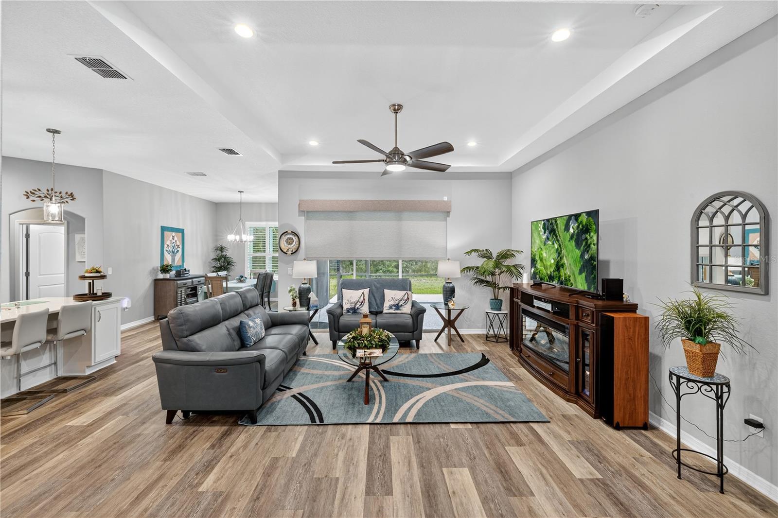 Image 4 of 37 For 17 Plumbago Court