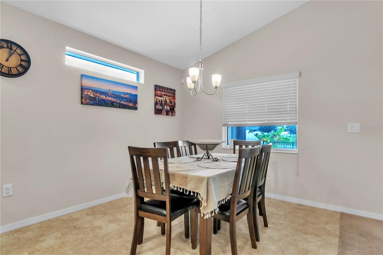 Image 13 of 33 For 3703 Peregrine Way