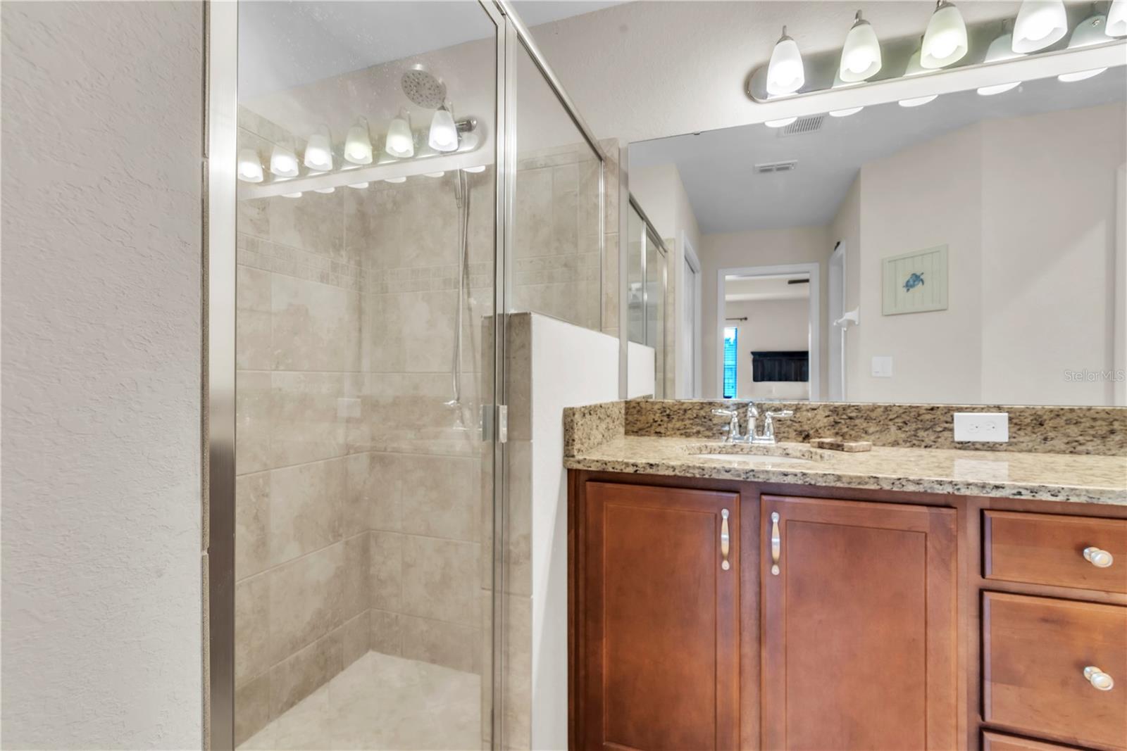 Image 20 of 33 For 3703 Peregrine Way