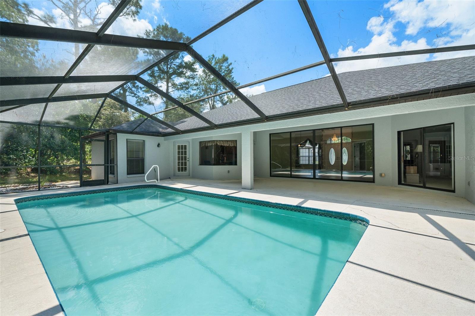 Listing photo id 33 for 19 Foxglove Court
