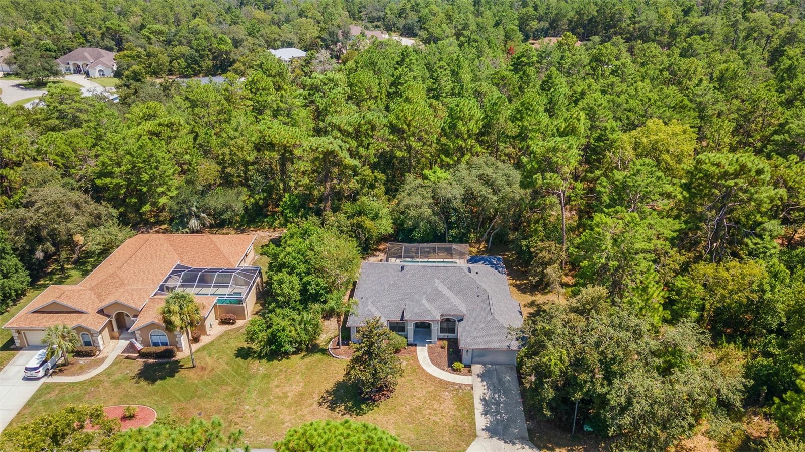 Listing photo id 37 for 19 Foxglove Court