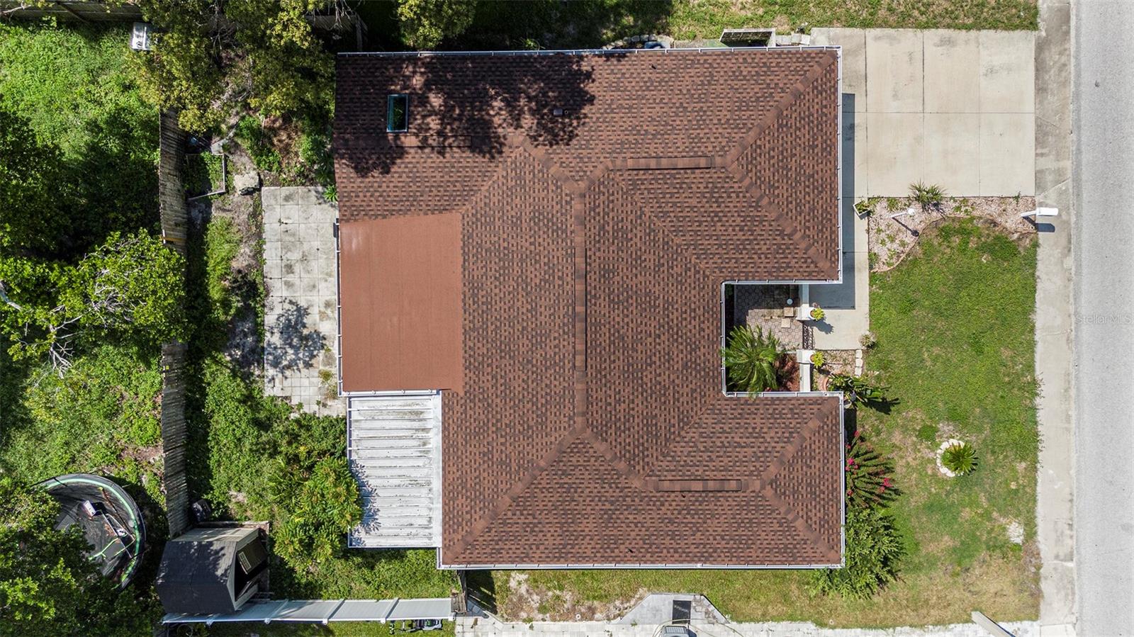 Listing photo id 18 for 9830 Mark Twain Lane