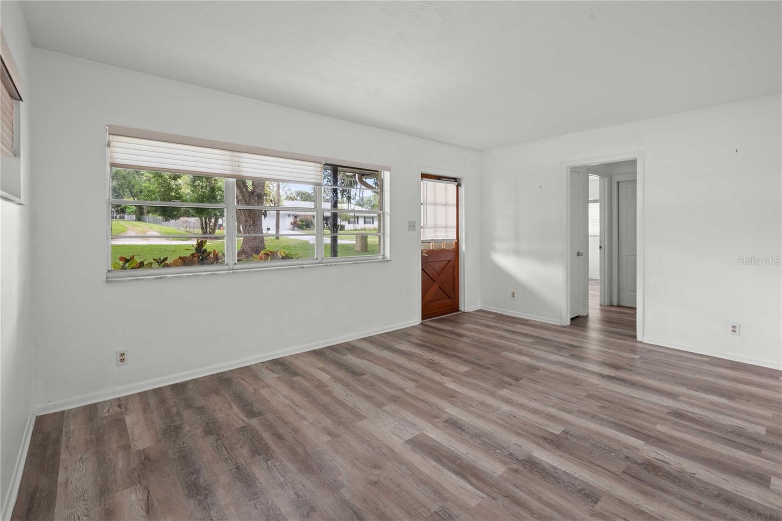 Image 16 of 43 For 13351 10th Street