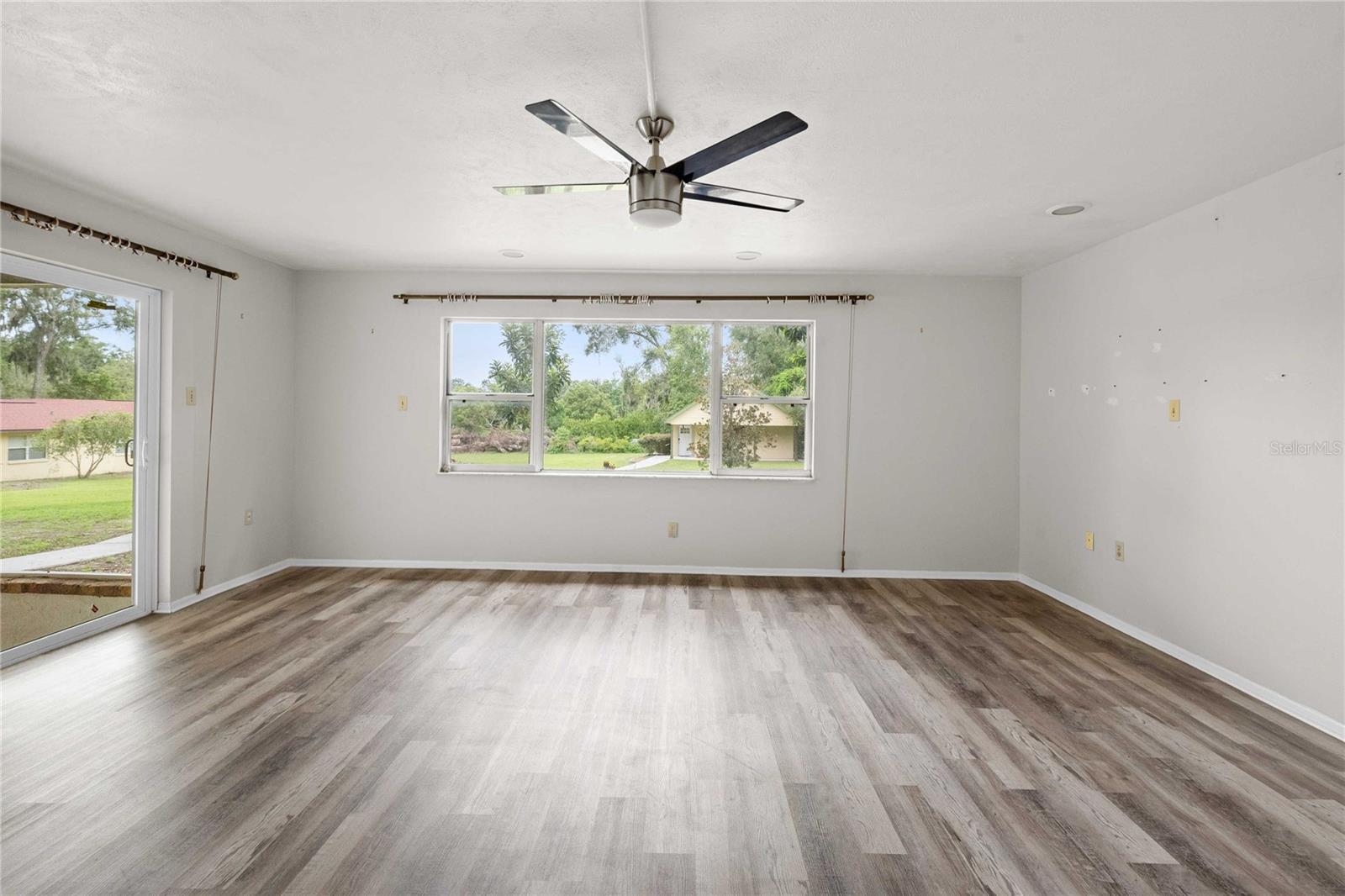 Image 18 of 43 For 13351 10th Street