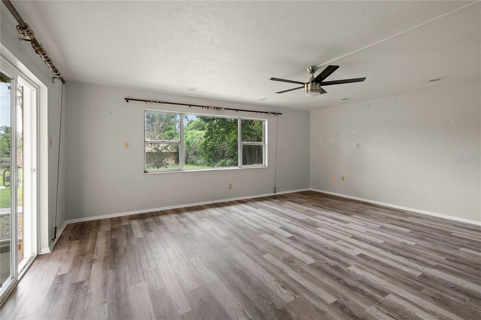 Image 20 of 43 For 13351 10th Street