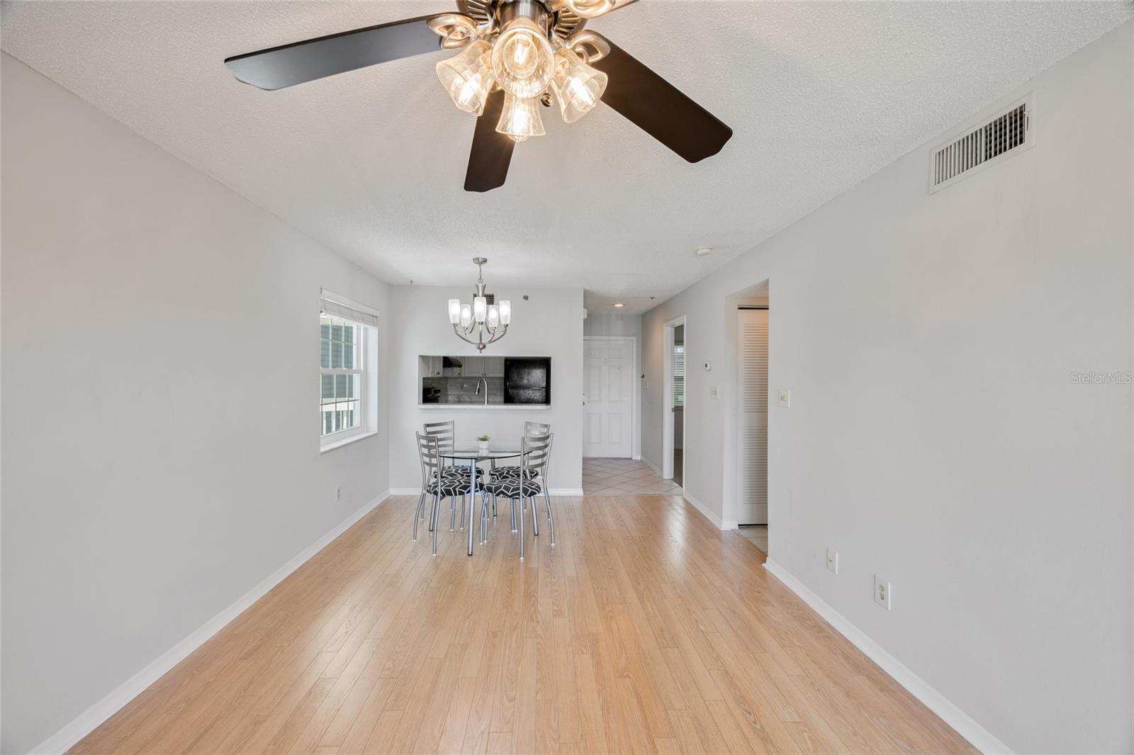 Image 4 of 30 For 6810 Stones Throw Circle N 13209