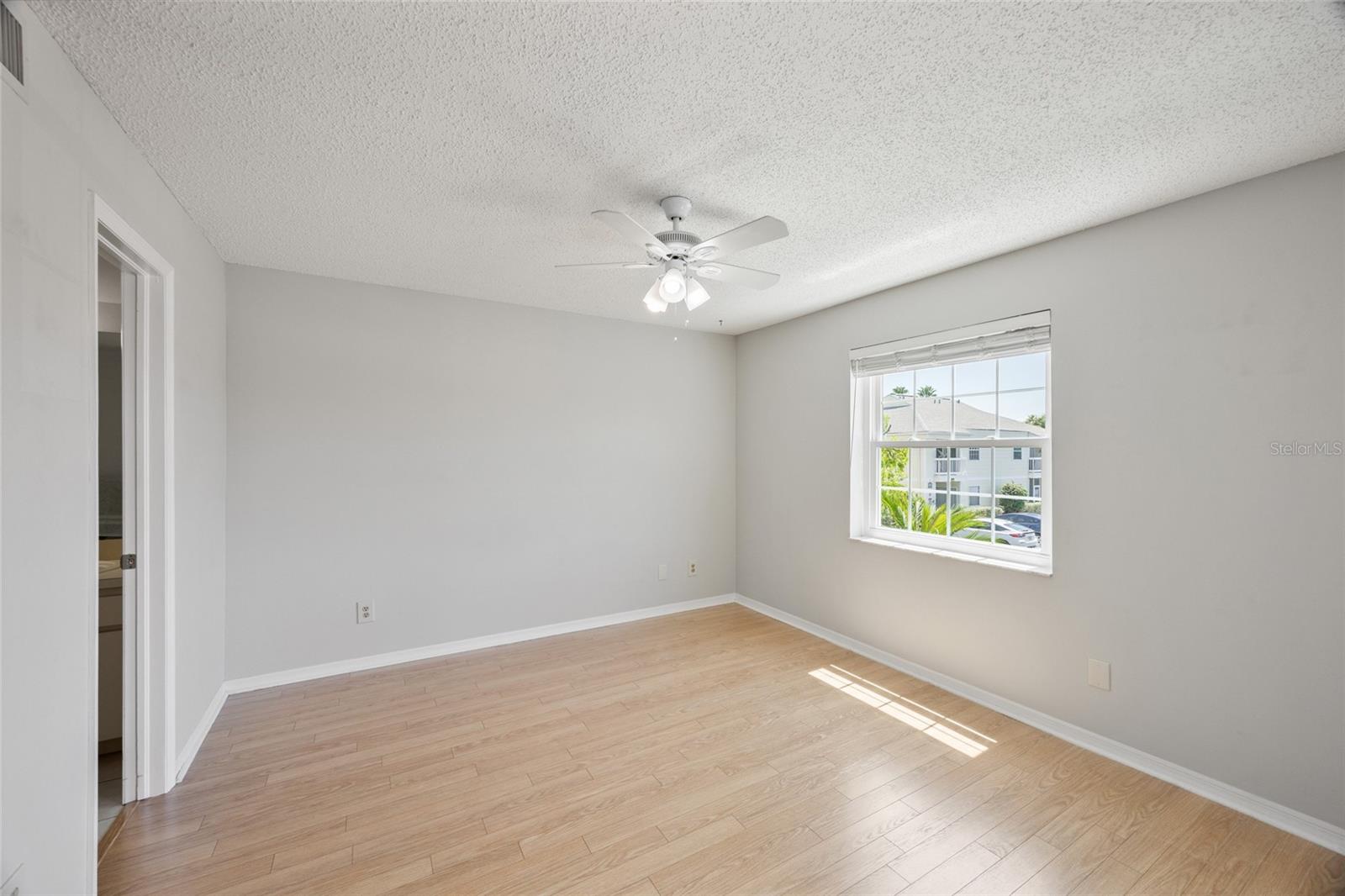 Image 6 of 30 For 6810 Stones Throw Circle N 13209