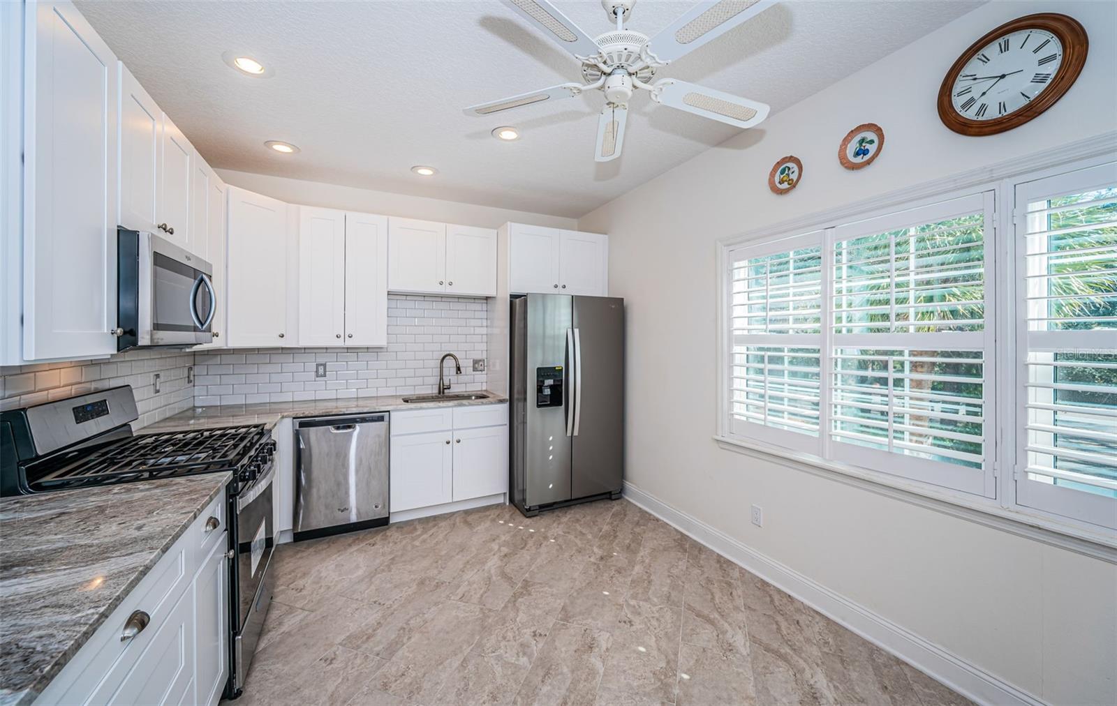 Image 11 of 37 For 514 Ryans Woods Lane