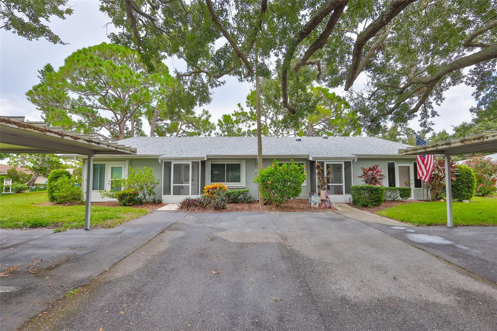 Details for 2206 Horsham Place, SUN CITY CENTER, FL 33573