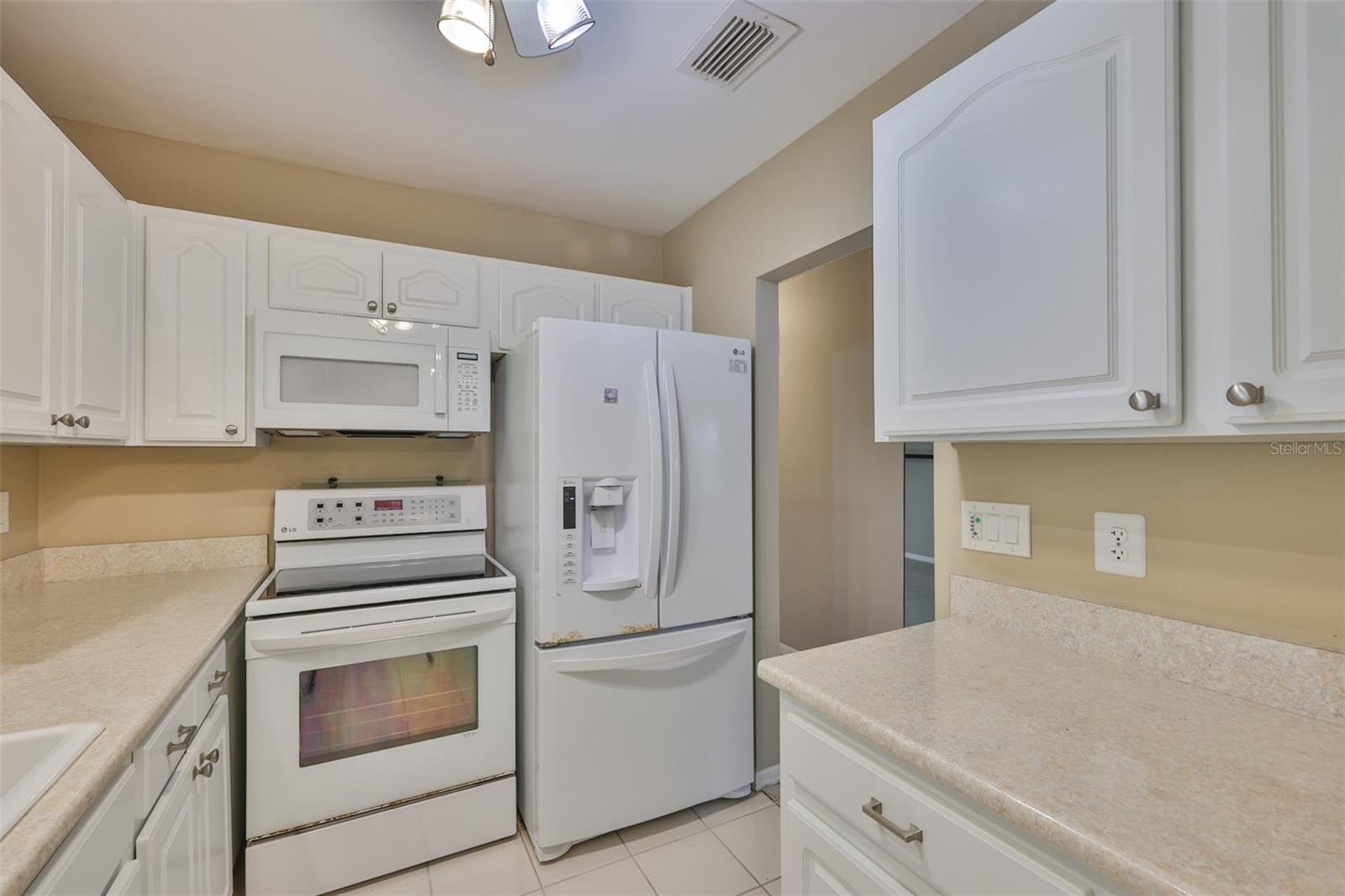 Image 11 of 36 For 2206 Horsham Place