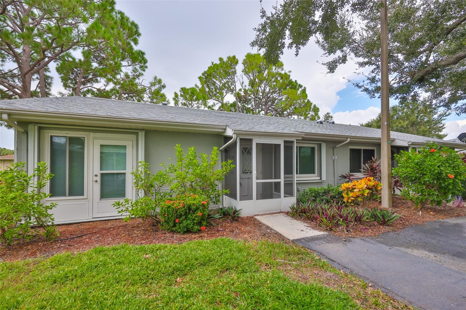 Image 3 of 36 For 2206 Horsham Place