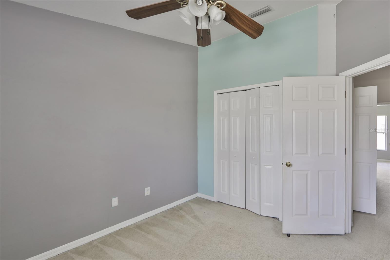 Image 20 of 35 For 9815 Carlsdale Drive