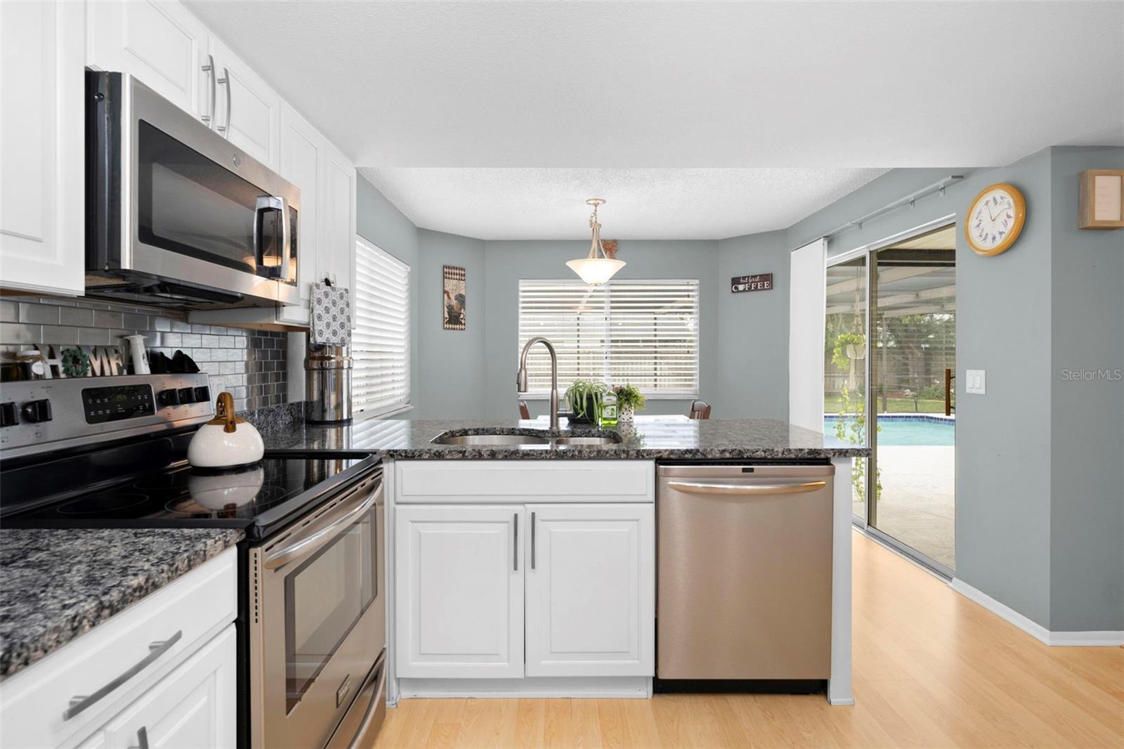 Image 21 of 51 For 11232 Topaz Street