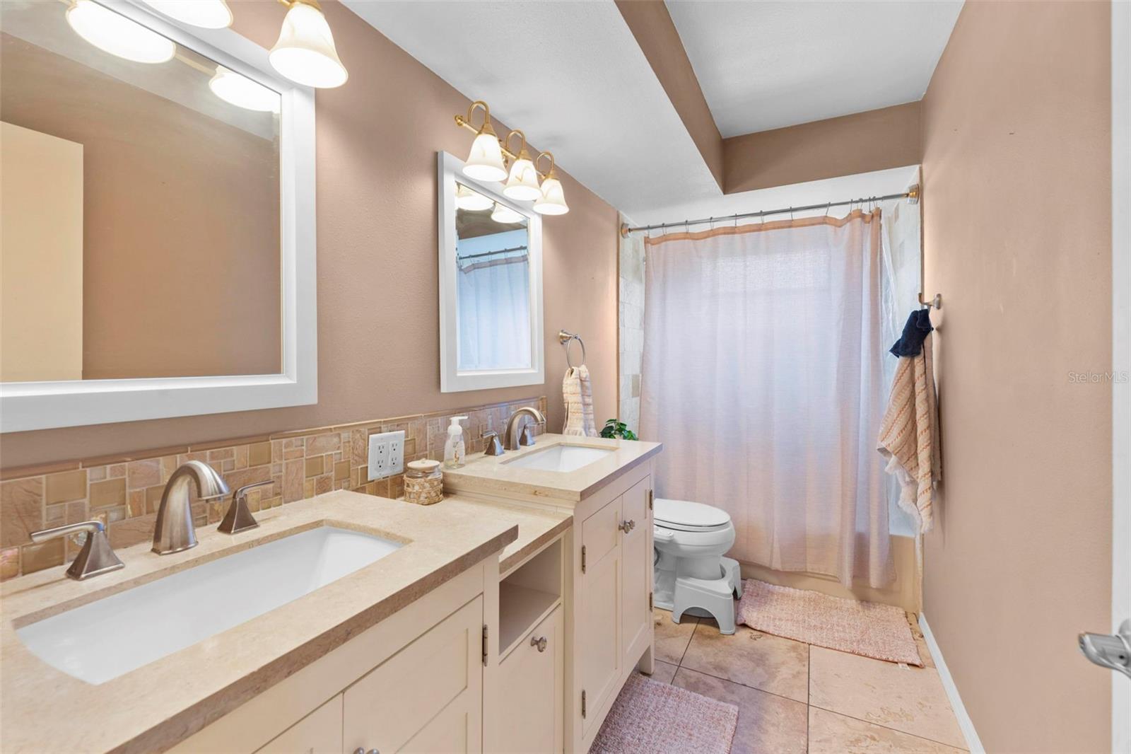 Image 33 of 51 For 11232 Topaz Street